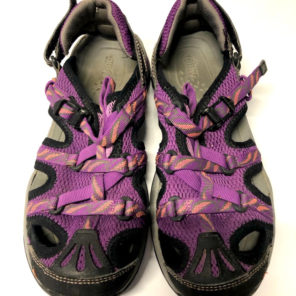 Ahnu women’s water Sandles, size 7
